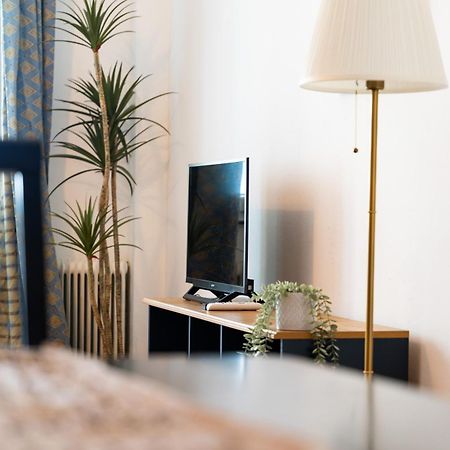 Central Living Apartment Opera เวียนนา ภายนอก รูปภาพ